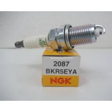 Свеча зажигания NGK BKR5EYA